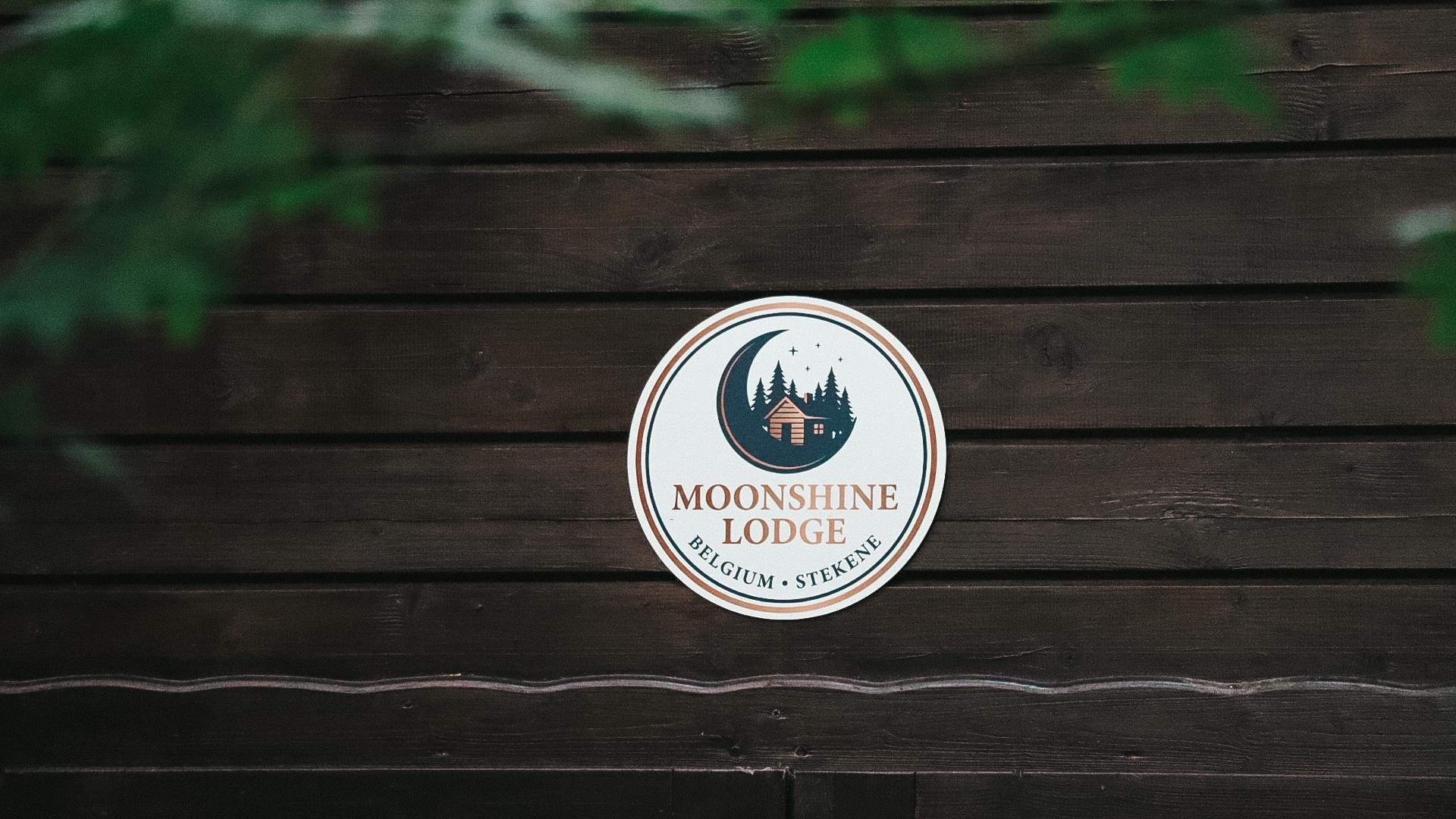 Moonshine Lodge sign